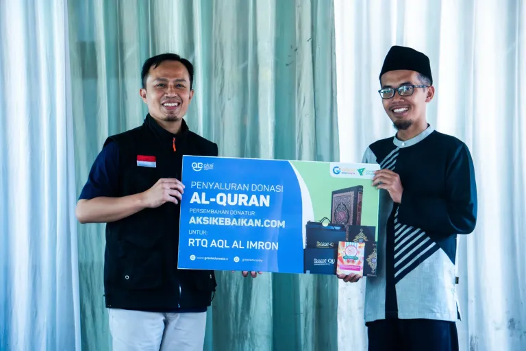 GREAT Edunesia Salurkan Mushaf Al-Qur’an bagi Santri RTQ AQL Ali Imron Parung Bogor
